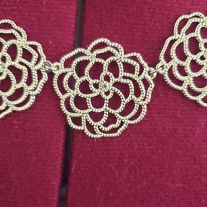 Metal Floral Necklace